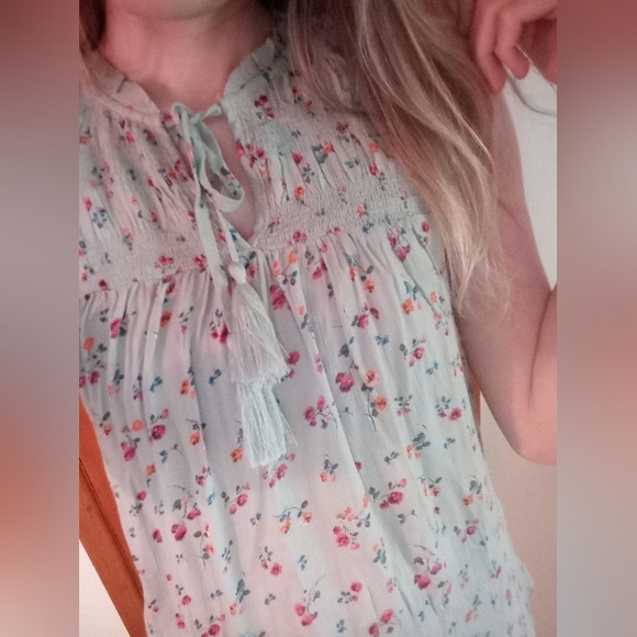 REWIND - NWOT Turquoise Floral Blouse with Tassel Tie Detail - Picture 12 of 15